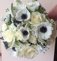 The Gorgeous Flower Company. 1073961 Image 4